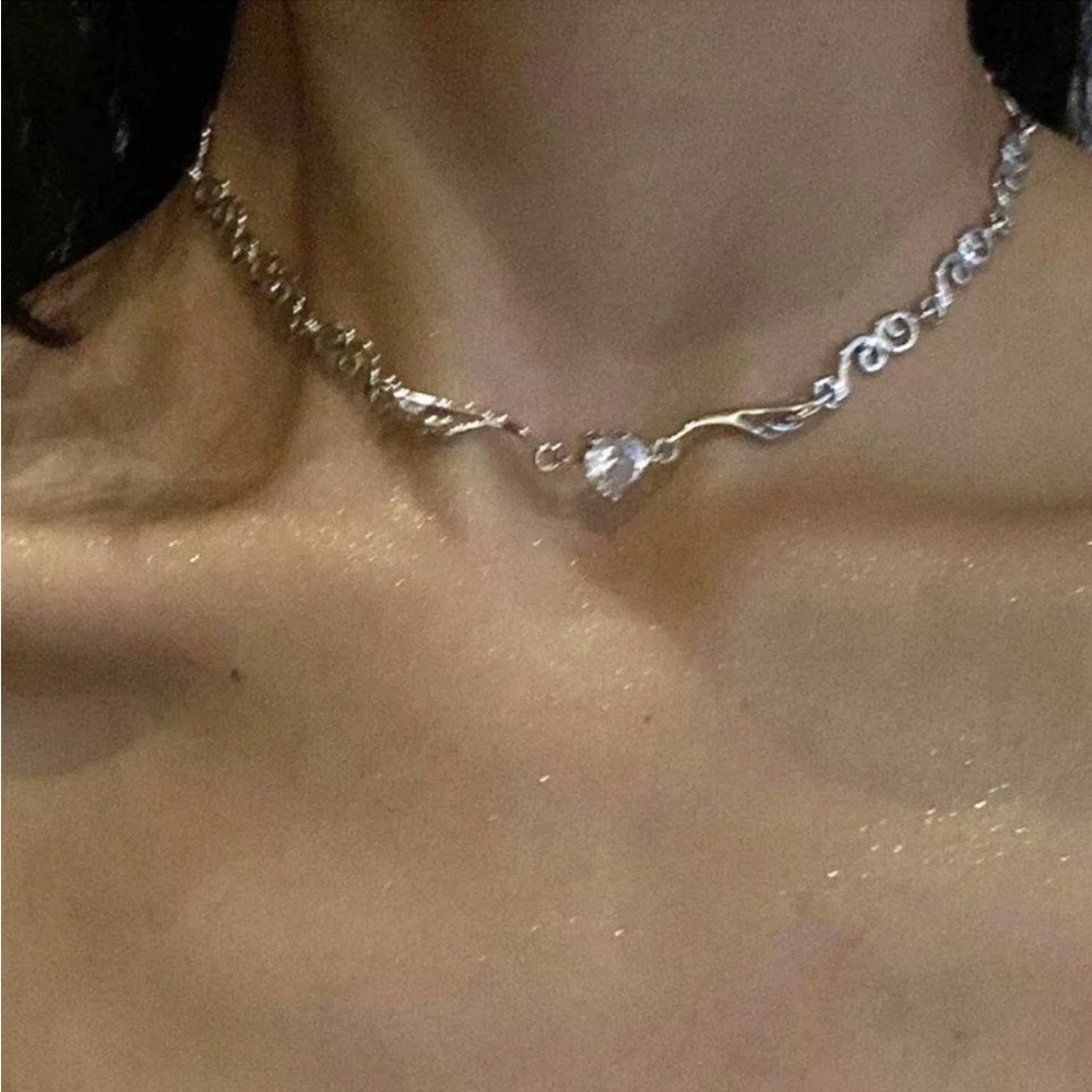 Angel Wings / Heart Choker